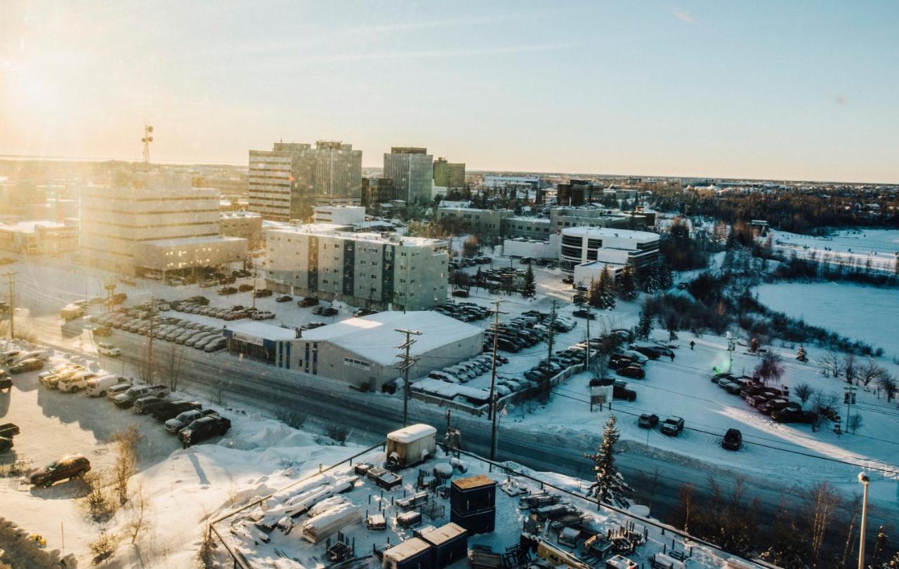 The Explorer Hotel Yellowknife Buitenkant foto