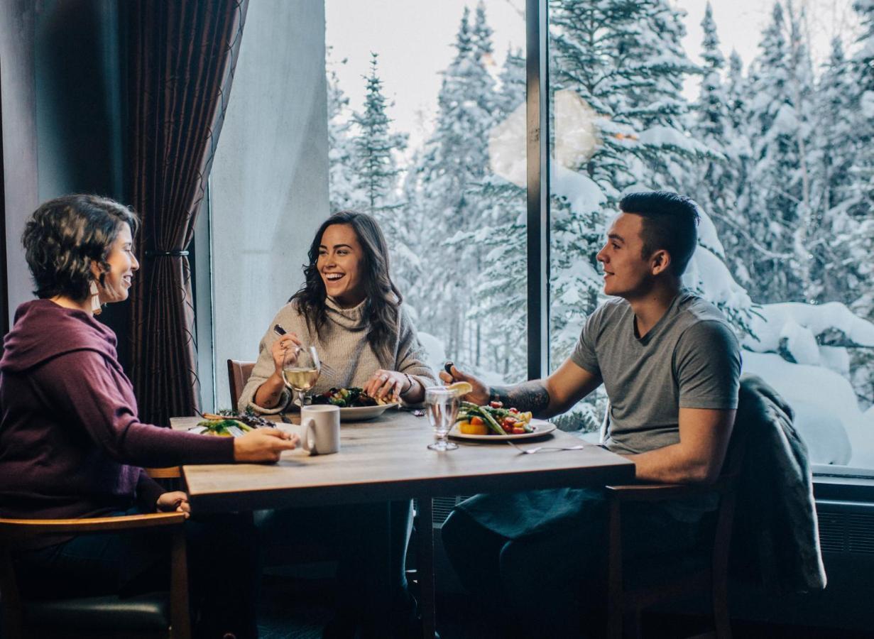 The Explorer Hotel Yellowknife Buitenkant foto